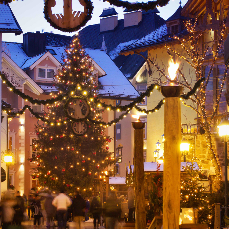 電球装飾でイルミネーションした例