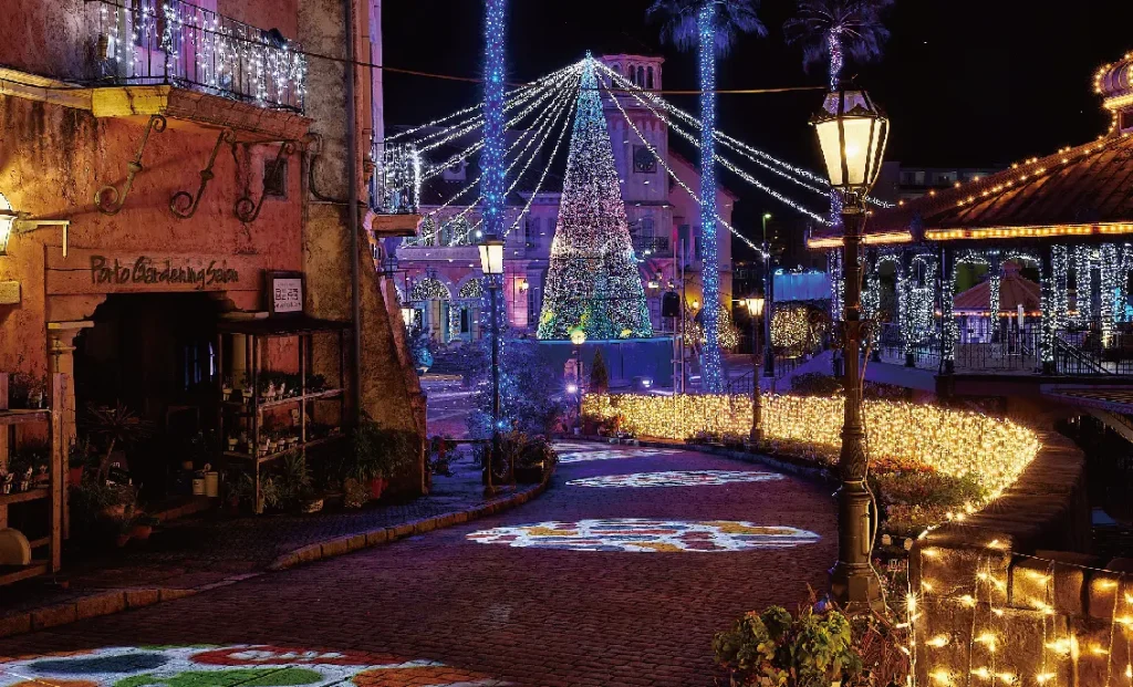 FeStA LuCe in 和歌山マリーナシティの「Giant Christmas Tree」の様子2