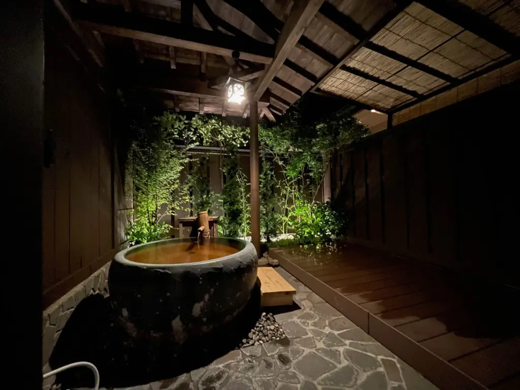 リニューアルされた露天風呂①