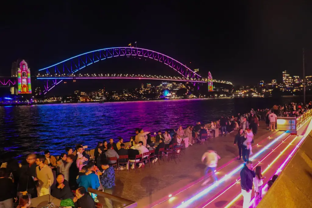 「Vivid Sydney」開催中のシドニーの街中の様子①