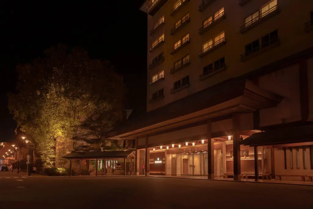 下呂温泉・水明館のライトアップ時の様子①