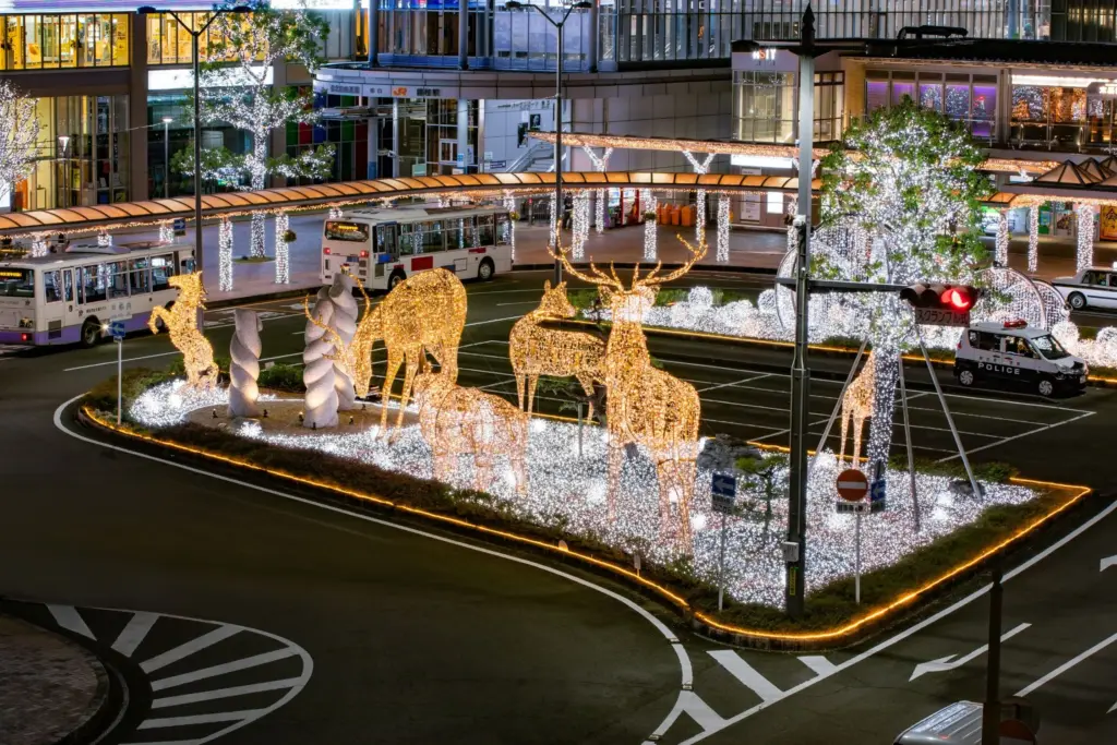 藤枝駅南口のアイキャッチになっている大型モチーフのイルミネーション