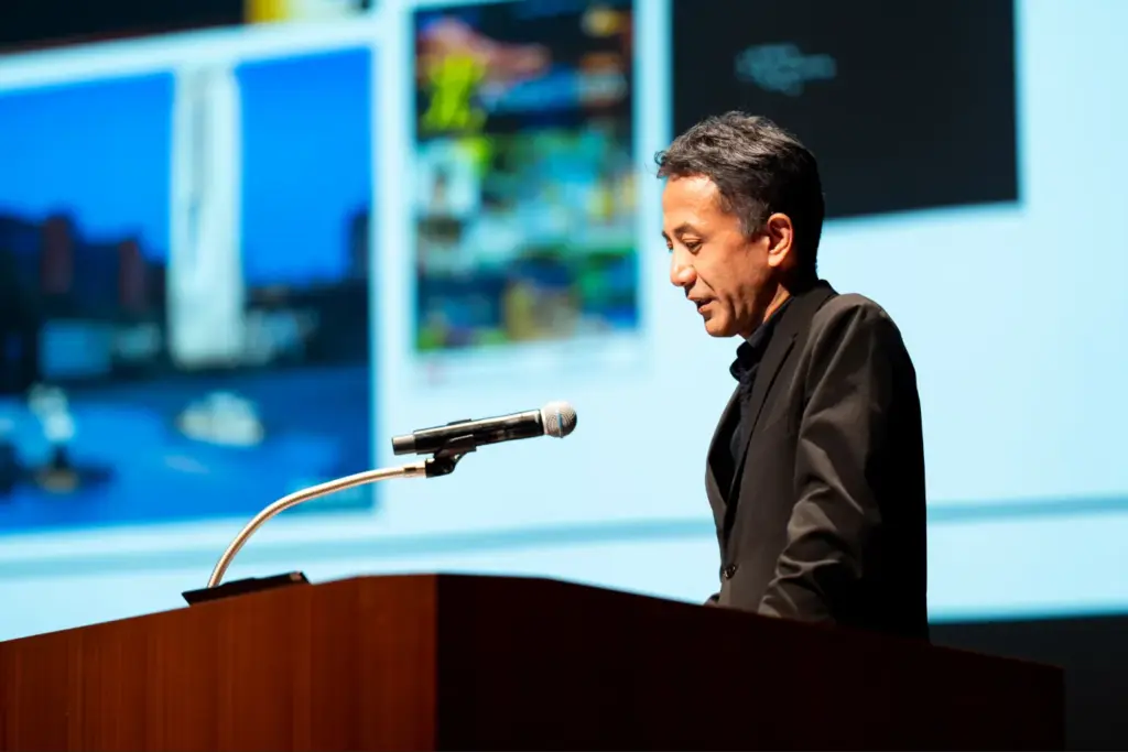 タカショーデジテックの方針説明会で各部門長・プロジェクトリーダーが説明している様子④