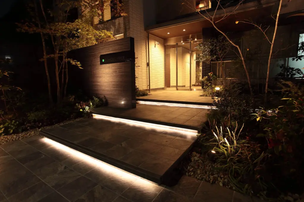 ドットレスLEDバーの導入現場①