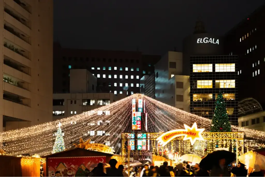 福岡市役所西側ふれあい広場 TENJIN CHRISTMAS MARKETの様子⑥