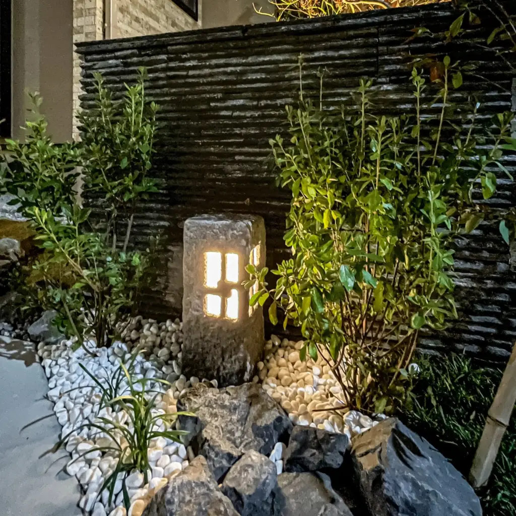 和風ライト 陶器ライトシリーズ「かすみ格子ミニ」の導入イメージ