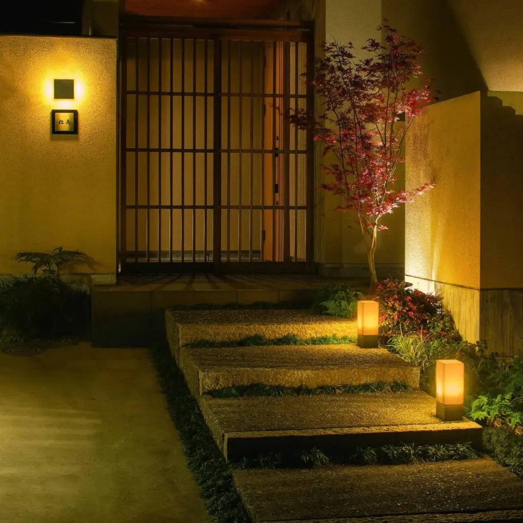 和風ライト粋シリーズのウォールライトとパススタンドライトの導入イメージ