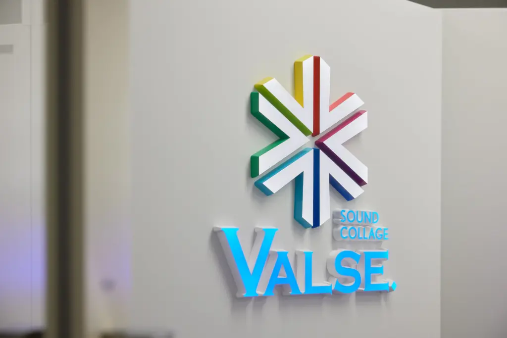 テーパーを活かしてカラーを表現した事例の写真①