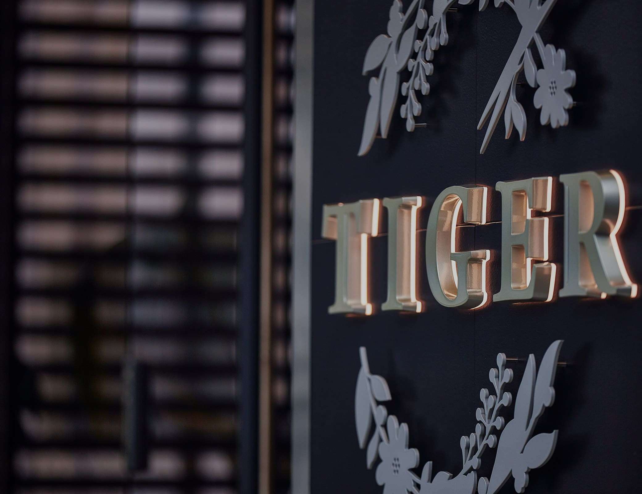 サイン実績写真