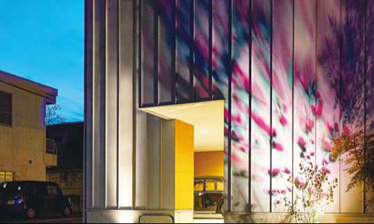 ガーデンライト、影で遊ぶスポットライト実績写真