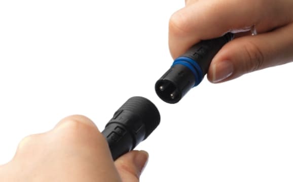 結線工事不要で分岐も自在