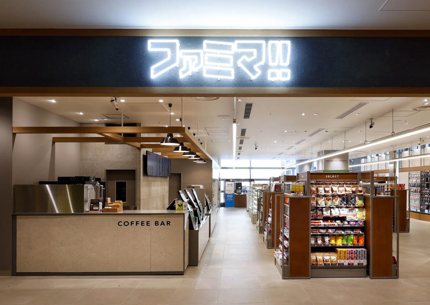 ファミマ!!麻布台ヒルズ店LEDサイン