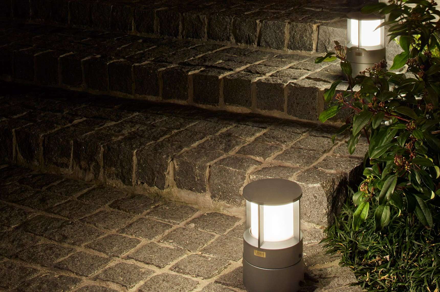 Path Stand Lights5