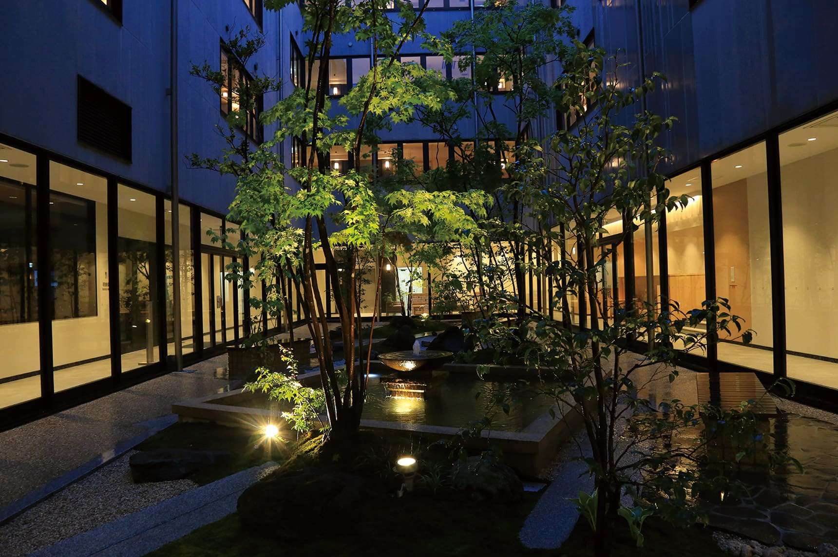 Garden Up Lights2